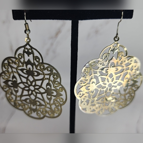 Jewelry - Vintage Golden Hollow Mandala Earrings